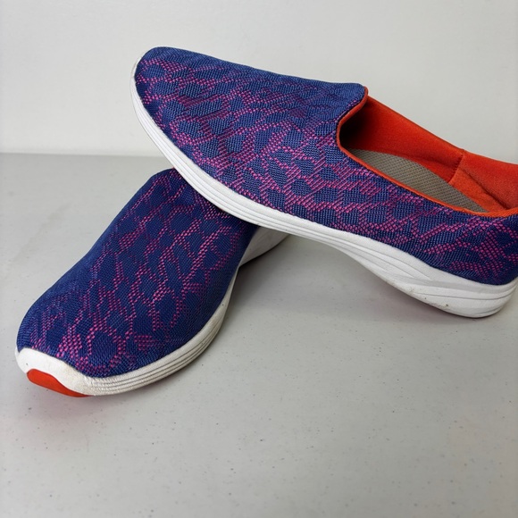 Vionic Hydra Comfort Slip on Shoes - Picture 3 of 7